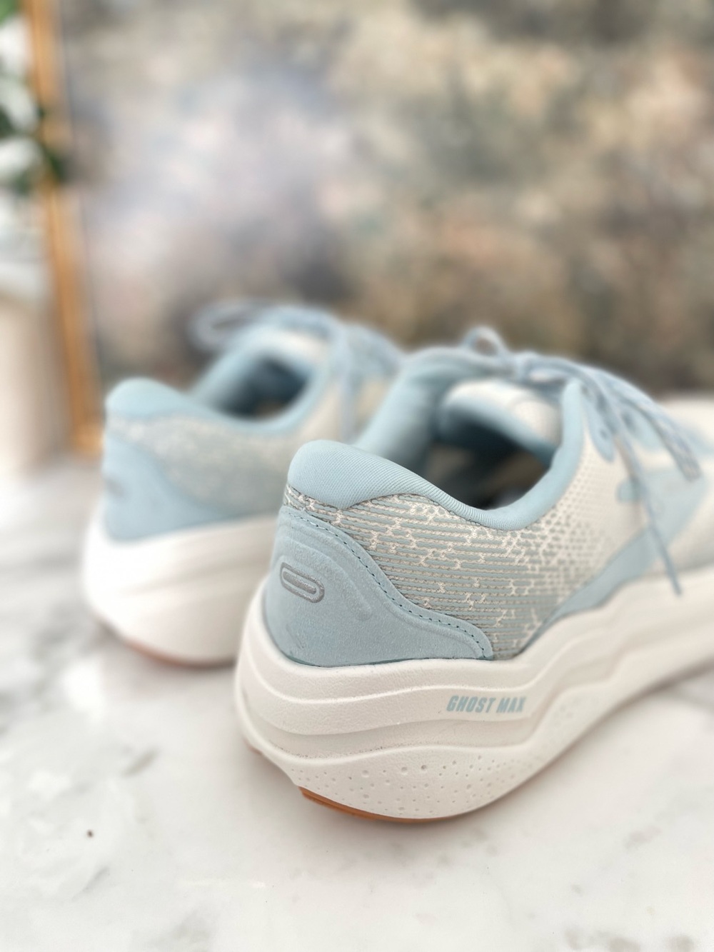 Brooks Ghost Max 2 running shoes Coconut Milk/Winter Sky
Women’s size 11 - Picture 4 of 8